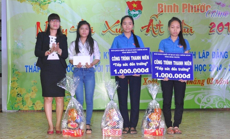 Ngày hội Xuân Ất Mùi và thắp sáng ước mơ tuổi trẻ trường học