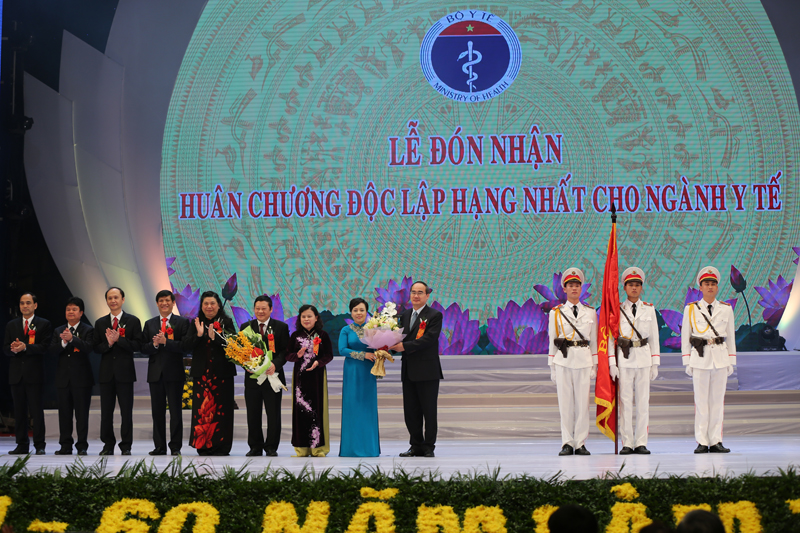 Người thầy thuốc l&agrave; hiện th&acirc;n của tri thức, danh dự, nh&acirc;n c&aacute;ch