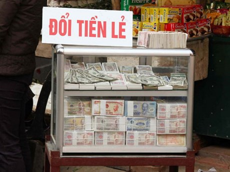 Chấn chỉnh việc sử dụng tiền lẻ tại lễ hội và cơ sở tín ngưỡng