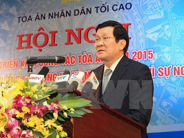 Chủ tịch nước: Tiếp tục đổi mới thủ tục tranh tụng ở phi&ecirc;n t&ograve;a