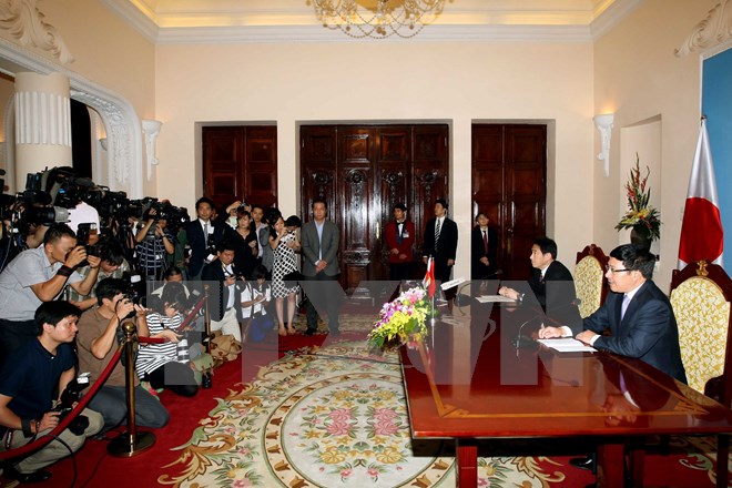 Ngân hàng HSBC lại giúp nhiều khách hàng giàu có trốn thuế