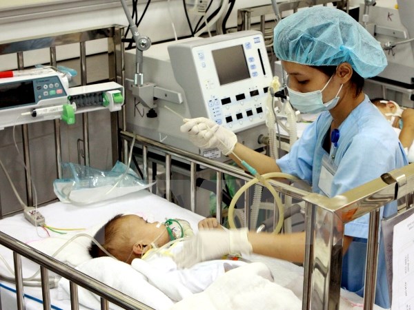 Nhiều trẻ mắc ho gà nhập viện trong tình trạng nguy kịch