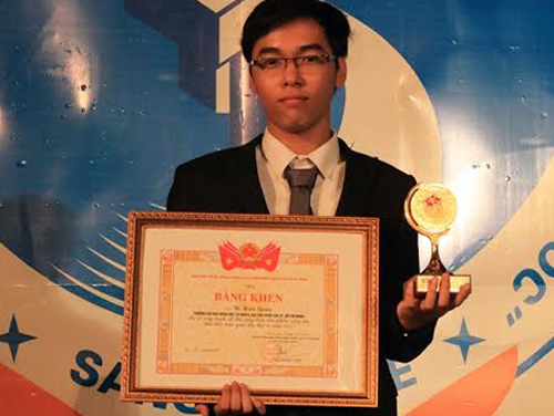 Nam sinh sở hữu gần 100 giải thưởng tin học