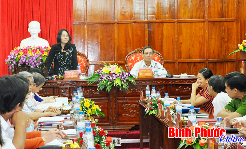 Ủy ban văn h&oacute;a, gi&aacute;o dục, thanh ni&ecirc;n, thiếu ni&ecirc;n v&agrave; nhi đồng của Quốc hội l&agrave;m việc tại B&igrave;nh Phước