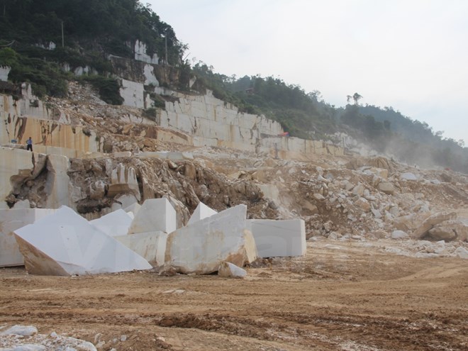 Năm 2014: Xử phạt gần 5 tỷ đồng vi phạm ph&aacute;p luật về kho&aacute;ng sản