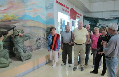 Th&ocirc;ng điệp từ những du kh&aacute;ch Ph&aacute;p