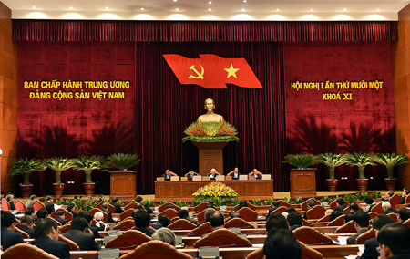 Ng&agrave;y l&agrave;m việc thứ 2: Trung ương tiếp tục thảo luận về nh&acirc;n sự