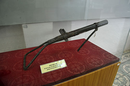 Ch&ocirc;ng phản v&agrave; s&uacute;ng ngựa trời