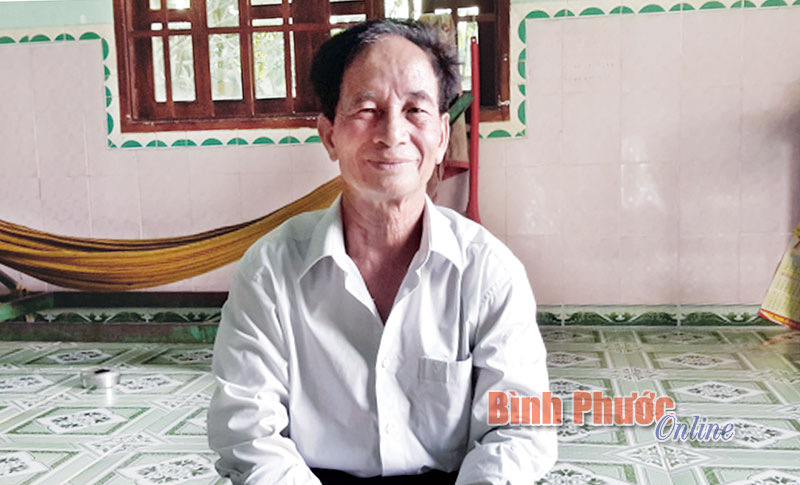 Ông Lương Văn Nèn - người có uy tín ở xóm Bàu Cam