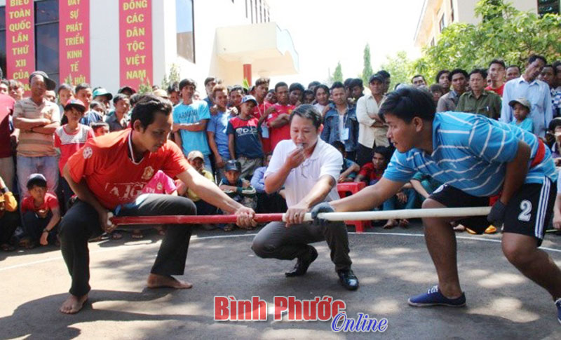 [Video] Sôi nổi Liên hoan Văn hóa - thể thao các dân tộc thiểu số huyện Lộc Ninh