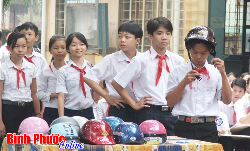 Lộc Ninh: 6 người chết, 12 người bị thương vì tai nạn giao thông