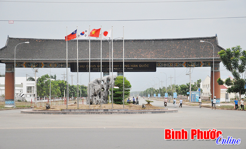 Ban thường vụ Tỉnh ủy tổ chức hội nghị lấy &yacute; kiến x&aacute;c định ng&agrave;y giải ph&oacute;ng tỉnh B&igrave;nh Phước