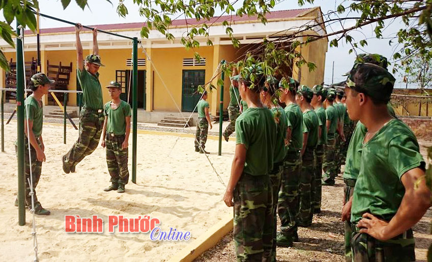 Tiểu đo&agrave;n huấn luyện - cơ động: Đẩy mạnh huấn luyện thể lực cho chiến sĩ