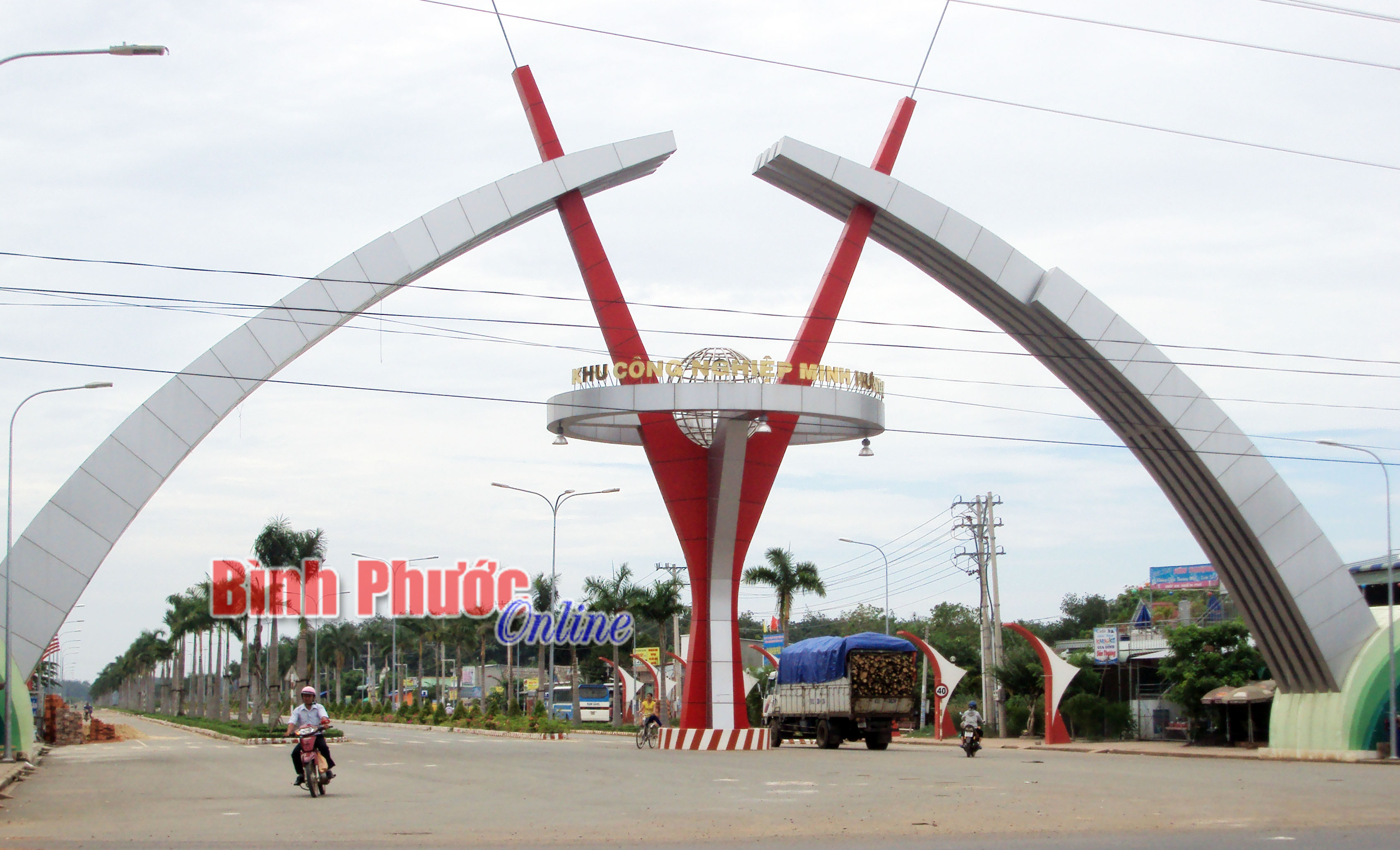 UBND tỉnh chưa thống nhất phương án thu hồi đất và tiếp nhận dự án dệt, nhuộm vào KCN Minh Hưng - Hàn Quốc