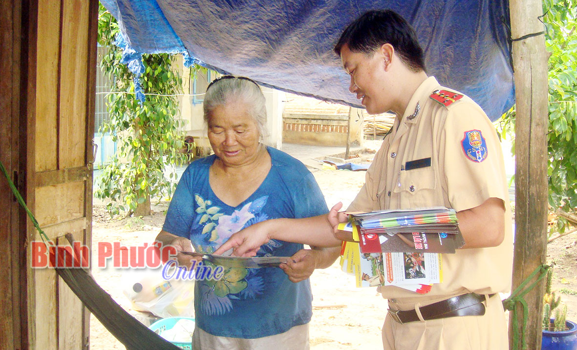 Đổi mới tuyên truyền an toàn giao thông trong đồng bào dân tộc thiểu số