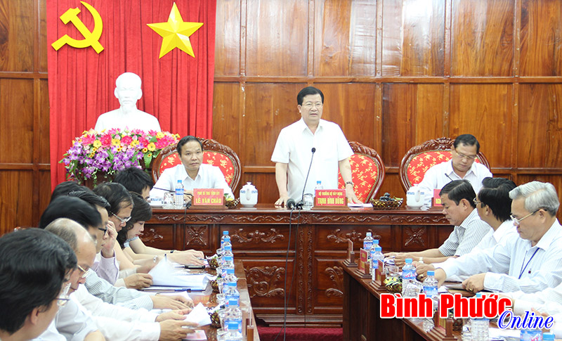 Bộ trưởng Trịnh Đ&igrave;nh Dũng thăm v&agrave; l&agrave;m việc tại B&igrave;nh Phước