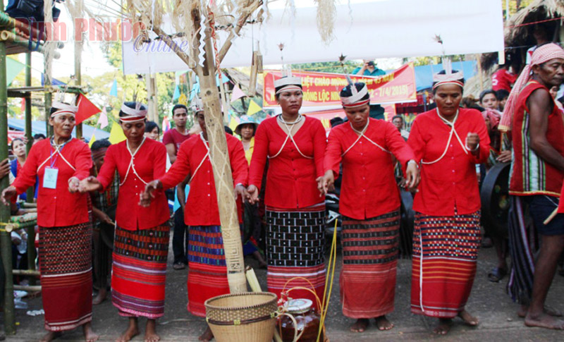 C&acirc;u lạc bộ cồng chi&ecirc;ng - Nơi truyền lửa v&agrave; kết nối c&aacute;c thế hệ