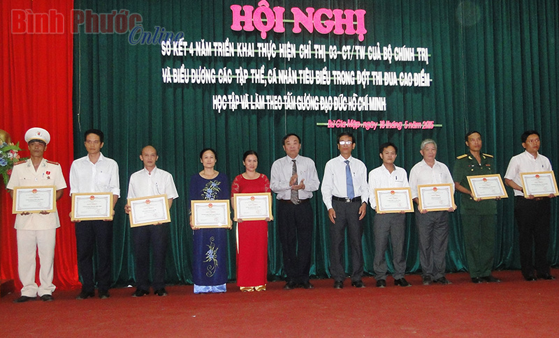 Chuyển biến trong học v&agrave; l&agrave;m theo B&aacute;c ở B&ugrave; Gia Mập