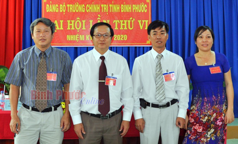 Đại hội Đảng bộ Trường ch&iacute;nh trị tỉnh, x&atilde; Minh Th&agrave;nh v&agrave; Chi bộ Bảo Việt, Bảo Việt nh&acirc;n thọ