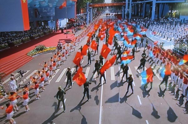 Diễu binh, diễu h&agrave;nh kỷ niệm 40 năm Ng&agrave;y giải ph&oacute;ng miền Nam, thống nhất đất nước