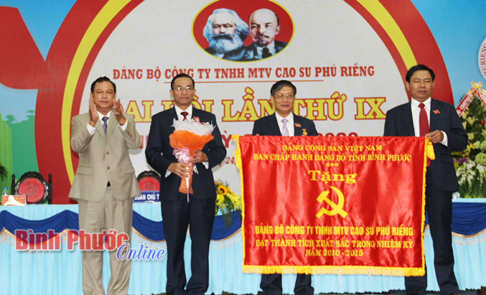 Nhiệm kỳ 2015-2020: Đảng bộ cao su Ph&uacute; Riềng phấn đấu tổng doanh thu đạt 6.390 tỷ đồng