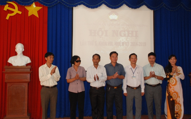 Ủy ban MTTQVN huyện Đồng Ph&uacute; bầu bổ sung 6 ủy vi&ecirc;n ban chấp h&agrave;nh