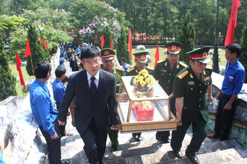 H&agrave; Tĩnh: Truy điệu, an t&aacute;ng 25 liệt sĩ hy sinh tr&ecirc;n đất bạn L&agrave;o