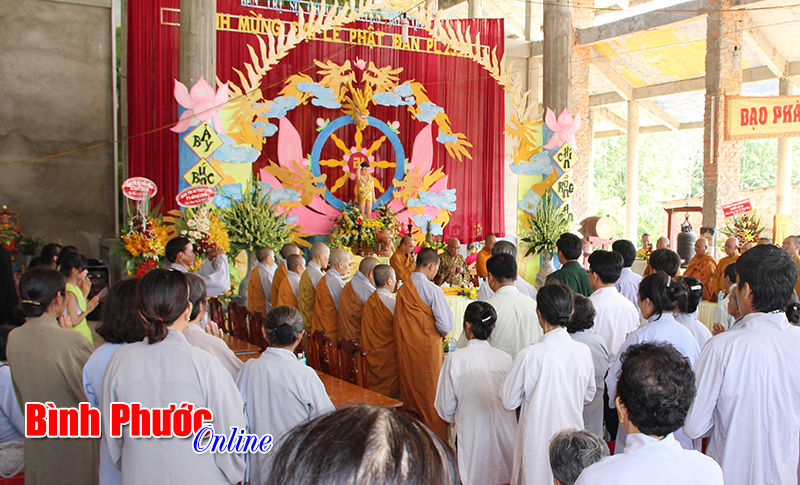 Gi&aacute;o hội Phật gi&aacute;o huyện Hớn Quản tổ chức Đại lễ Phật đản