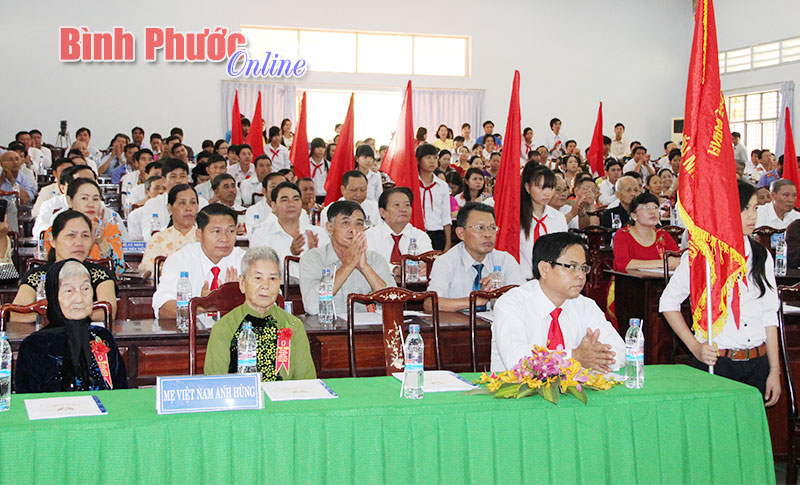 [Video] Đại hội thi đua yêu nước huyện Đồng Phú lần thứ III năm 2015