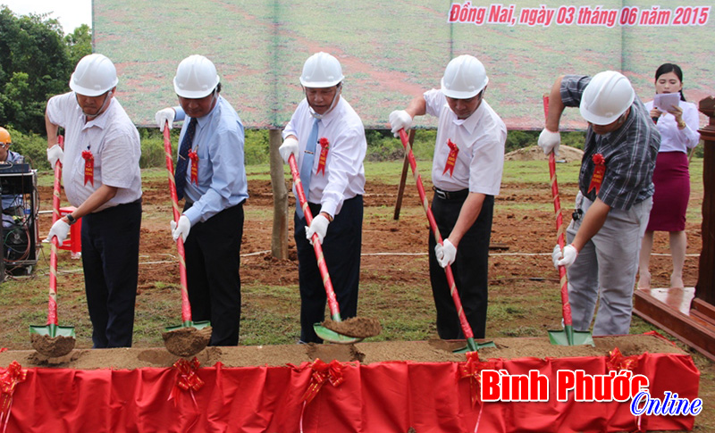 Khởi c&ocirc;ng x&acirc;y dựng đường v&agrave;nh đai khu du lịch sinh th&aacute;i trảng cỏ B&ugrave; Lạch