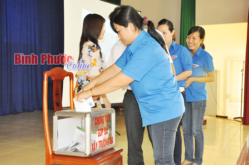 Diễn đàn thanh niên huyện Lộc Ninh năm 2015