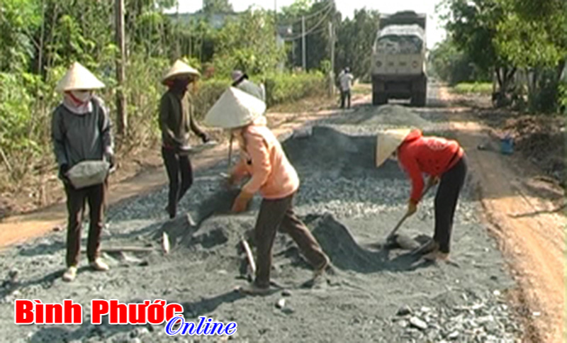 Minh Th&agrave;nh khởi c&ocirc;ng x&acirc;y dựng con đường &ldquo;&yacute; đảng l&ograve;ng d&acirc;n&rdquo;