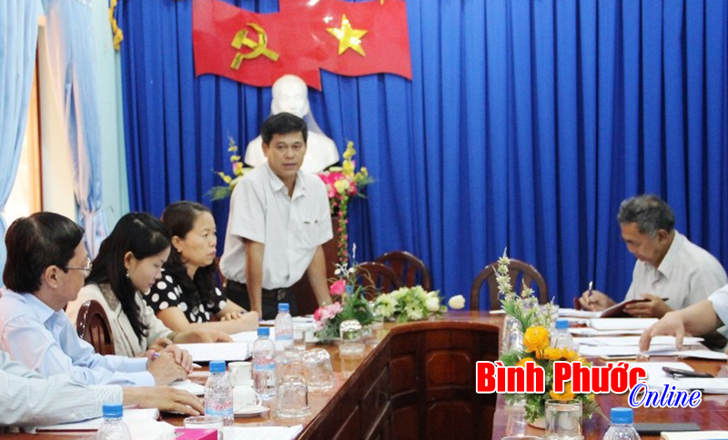 Bố tr&iacute; c&aacute;n bộ l&agrave;m c&ocirc;ng t&aacute;c văn h&oacute;a - x&atilde; hội c&ograve;n nhiều bất cập