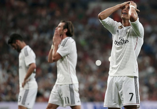 Kết quả: Real Madrid "đầu hàng" Barcelona, M.U dứt mạch thua