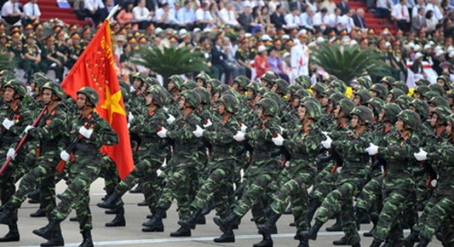 Tổ chức diễu binh, diễu h&agrave;nh kỷ niệm 70 năm Quốc kh&aacute;nh 2-9