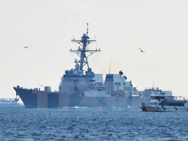 Tàu khu trục tên lửa Mỹ USS Laboon đi vào khu vực Biển Đen
