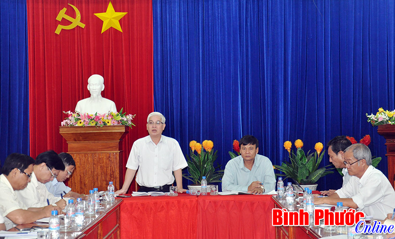 Ph&oacute; b&iacute; thư thường trực Tỉnh ủy Nguyễn Văn Lợi l&agrave;m việc với Thường trực Huyện ủy Đồng Ph&uacute;