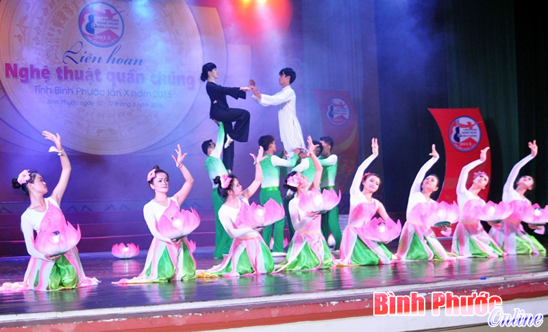 Khai mạc Li&ecirc;n hoan nghệ thuật quần ch&uacute;ng lần thứ X