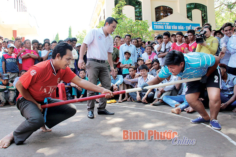 Liên hoan văn hóa - thể thao các DTTS huyện Lộc Ninh