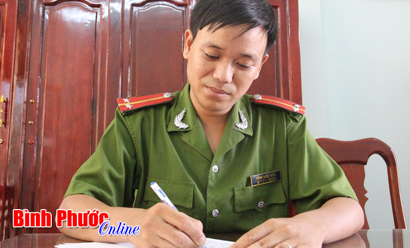 Trung &uacute;y Thỏa: &ldquo;T&ocirc;i học B&aacute;c sống gần d&acirc;n&rdquo;