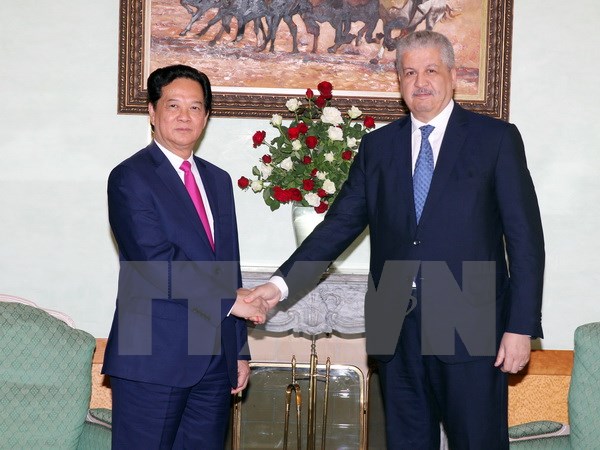 To&agrave;n văn th&ocirc;ng c&aacute;o b&aacute;o ch&iacute; chung Việt Nam - Algeria