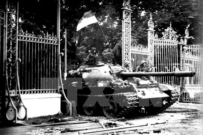 Niềm tự h&agrave;o của người l&aacute;i xe tăng sớm nhất v&agrave;o Dinh Độc Lập