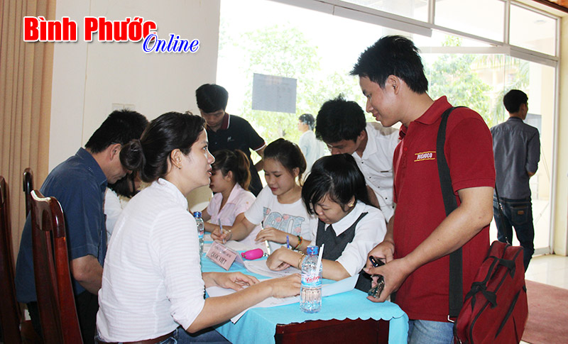 Tư vấn hướng nghiệp, giới thiệu việc làm tại trường cao su: Mở ra nhiều cơ hội cho thanh niên nông thôn