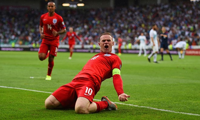Kết quả: Tây Ban Nha thắng nhọc, Rooney giúp Anh giành 3 điểm