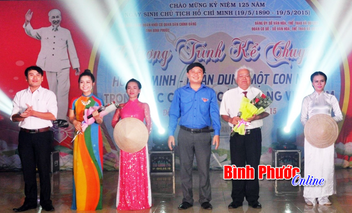 Kể chuyện B&aacute;c Hồ qua ca kh&uacute;c c&aacute;ch mạng Việt Nam