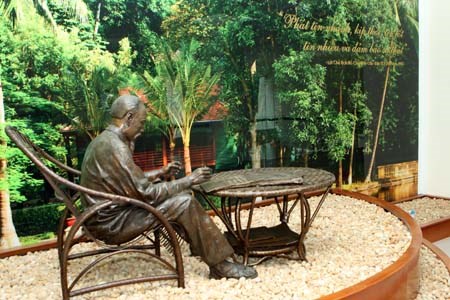 B&aacute;c Hồ v&agrave; t&igrave;nh cảm đặc biệt d&agrave;nh cho Th&ocirc;ng tấn x&atilde; Việt Nam