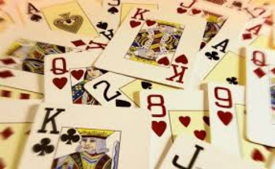 Mức phạt h&agrave;nh ch&iacute;nh đối với h&agrave;nh vi đ&aacute;nh bạc tr&aacute;i ph&eacute;p