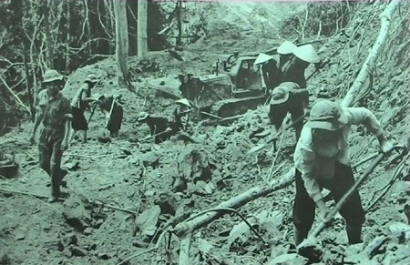 Nghĩa t&igrave;nh đồng đội v&agrave; vai tr&ograve; &ldquo;nh&acirc;n chứng lịch sử&rdquo;