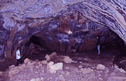 Khám phá hang động núi lửa lớn nhất Đông Nam Á