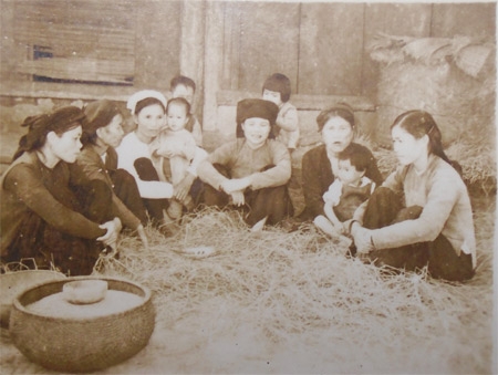 Người mẹ sắp sinh vẫn tham gia l&atilde;nh đạo khởi nghĩa